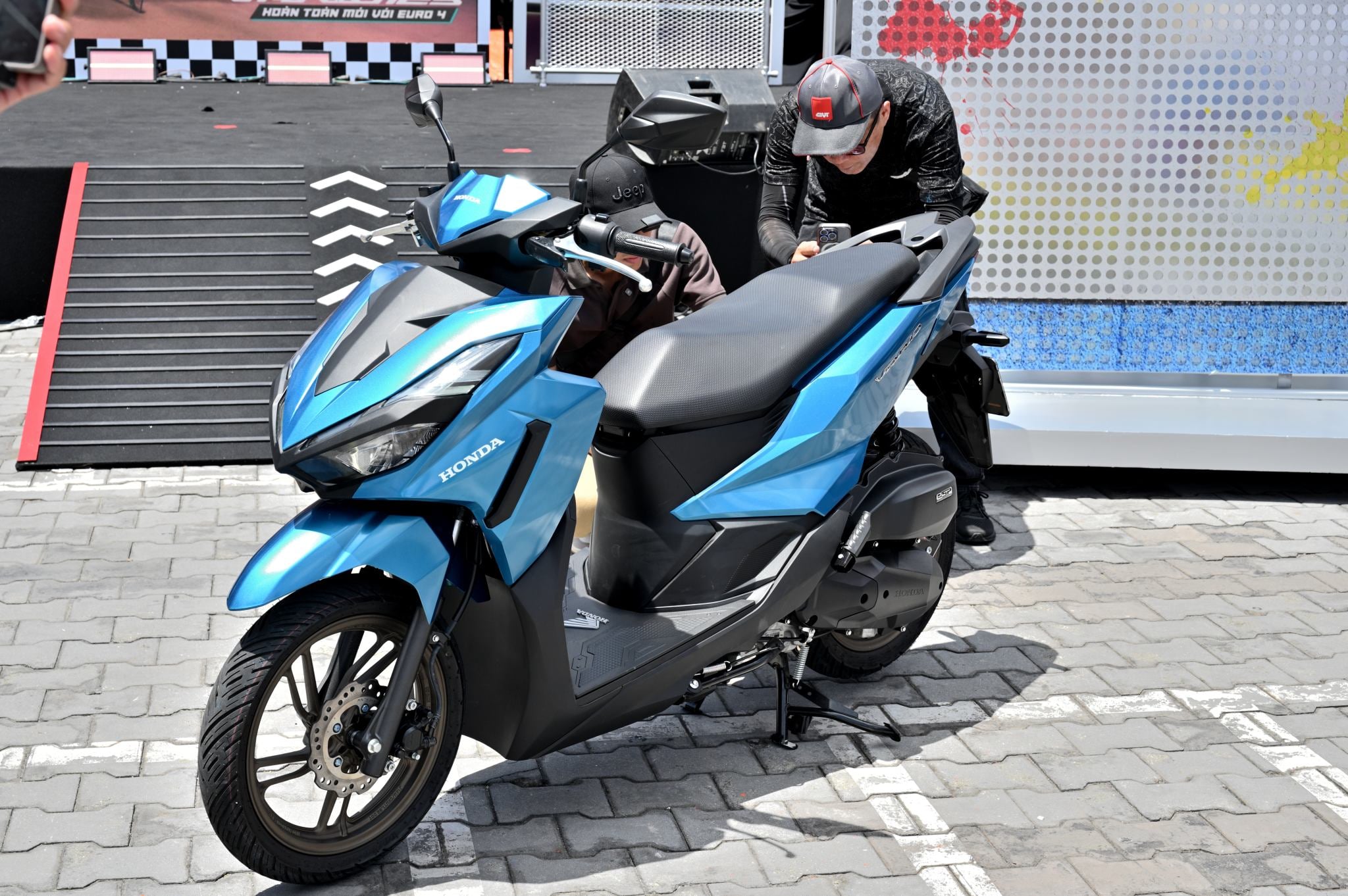 honda-vario-125-street-11.JPG