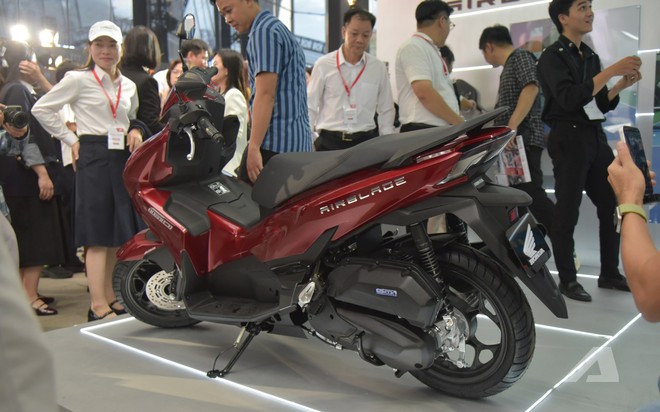 Honda Air Blade 2026 ra mắt Việt Nam: Giá từ gần 43 triệu đồng, 6 bản, thiết kế mới long lanh hơn làm khó NVX- Ảnh 8.